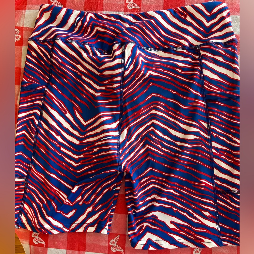 Zubaz Style Buffalo Bills Bike Shorts - Picture 4 of 4